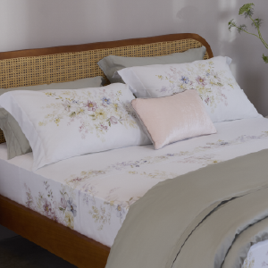 Cama