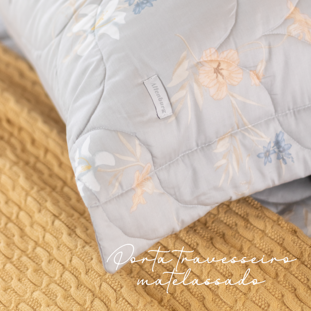 Cama de Revista Altenburg Flor de Lírio + Karsten Lobato