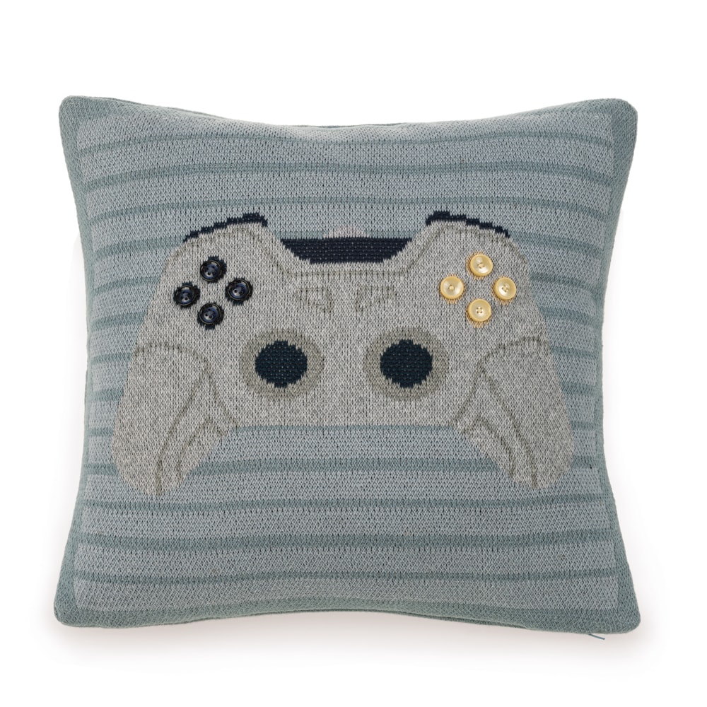 Almofada Infantil Karsten Game 100% Algodão Tricot com Aplique de Botão 40cm x 40cm (1 Peça)