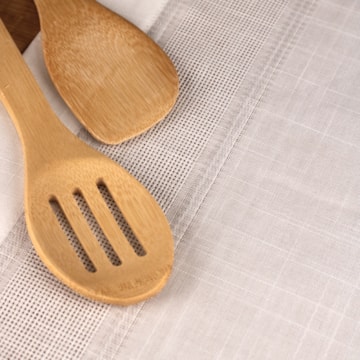 Caminho de Mesa Casa Argivai Charmy Blanc 40cm x 1,30m