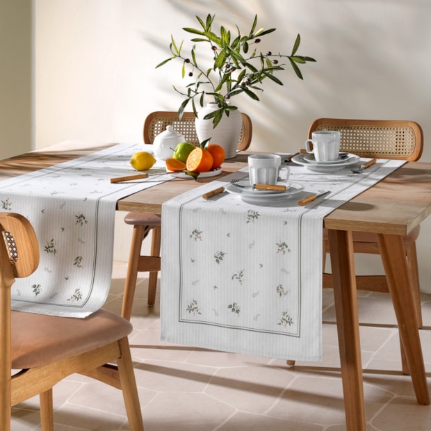Caminho de Mesa Dohler Clean Amélia 45cm x 1,60m (1 peça)