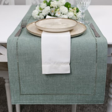 Caminho de Mesa Glamour Verde Star 40cm x 1,40m