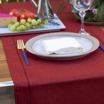 Caminho de Mesa Glamour Vermelho Laca 40cm x 1,80m