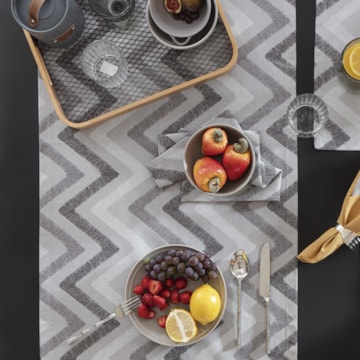 Caminho de Mesa Naturalle Limpeza Prática São Paulo 50cm x 1,50m