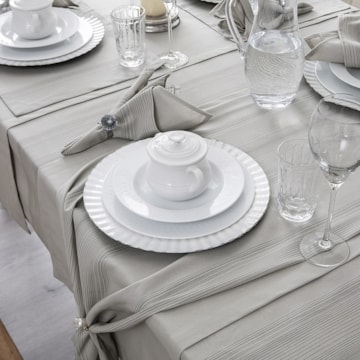 Caminho de Mesa Naturalle Limpeza Prática Strip 50cm x 1,50m