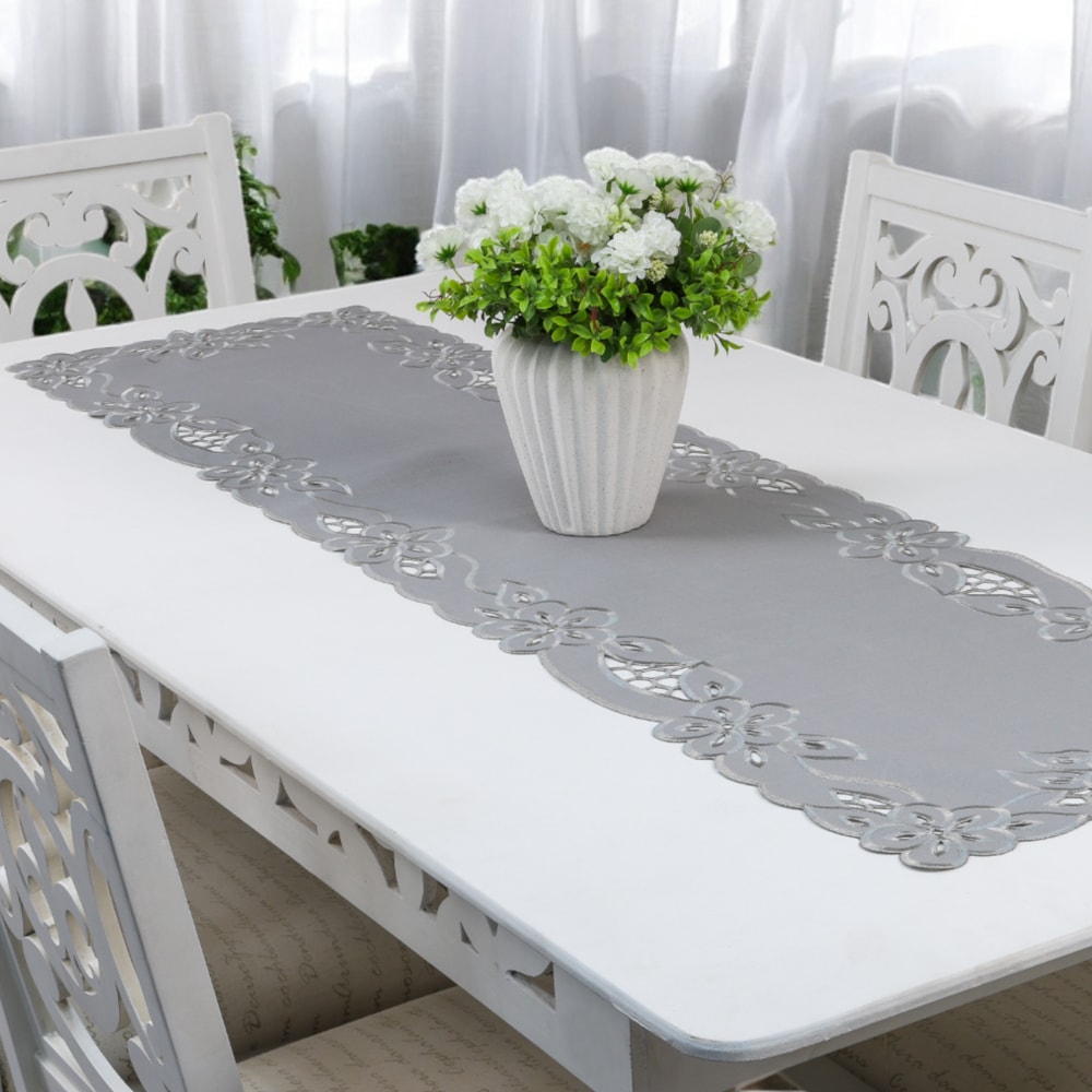 Caminho de Mesa Rechilie Bordado 40cm x 1,40m