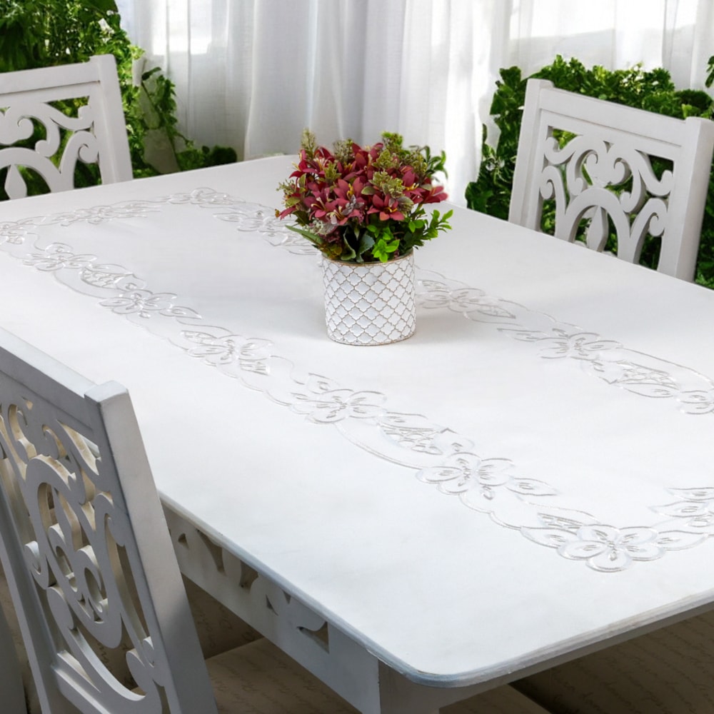 Caminho de Mesa Rechilie Bordado 40cm x 1,40m