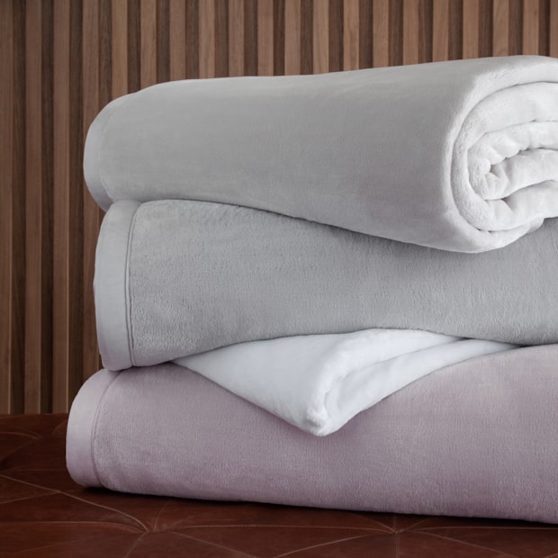 Cobertor King Size Buddemeyer Luxus Alpi 100% Poliéster Microfibra Ultra Macia - Gramatura: 550g/m²