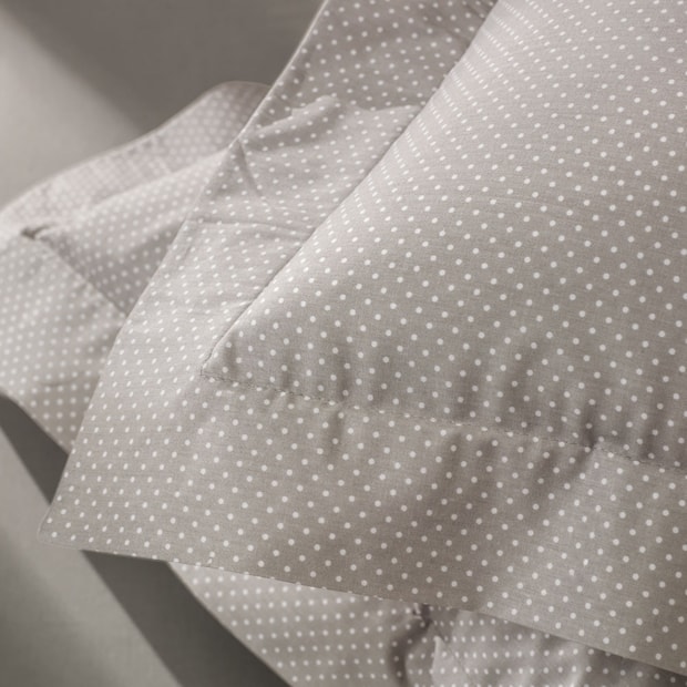 Fronha Altenburg Lux Inspire Cinza 100% Algodão Percal 200 Fios com Abas 50cm x 70cm (1 Peça)