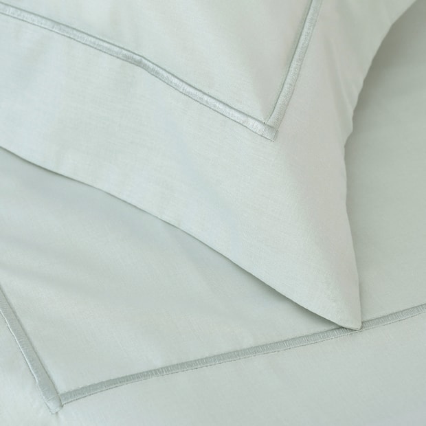 Fronha Buddemeyer Gran Percal Classic com Abas 100% Algodão Fio Penteado 200 Fios 50cm x 70cm (1 Peça)