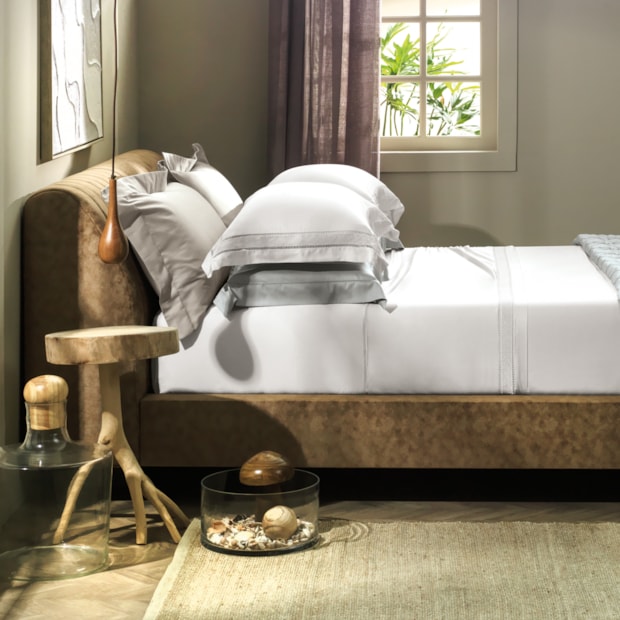 Jogo de Cama King Size Altenburg Unitá Bordado 100% Bambu 300 Fios (4 Peças)