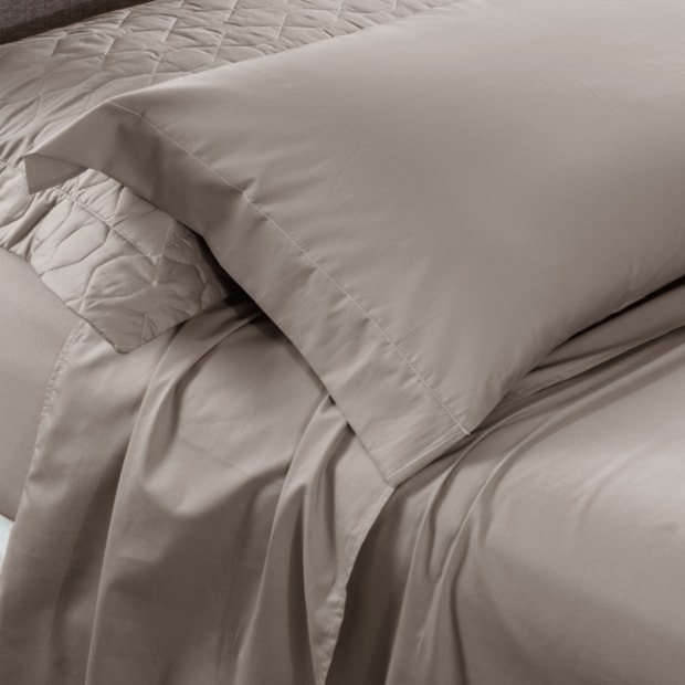 Jogo de Cama King Size Kacyumara Casa K Vida Bela Liso 100% Algodão Egípcio Percal 200 Fios (4 Peças)