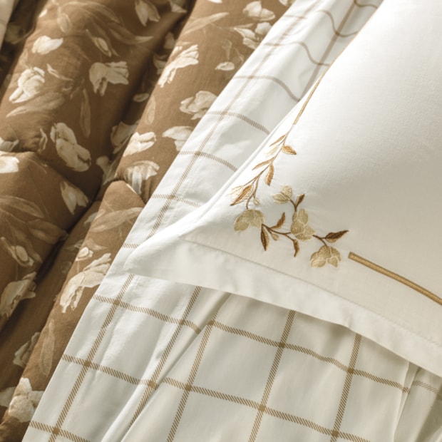 Jogo de Cama King Size Karsten Anabel Bordado 100% Algodão Fio Penteado Percal 200 Fios (4 Peças)