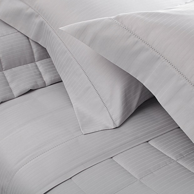 Jogo de Cama Queen Buddemeyer Damask Stripes 100% Algodão Fio Penteado Cetim 300 Fios (4 Peças)