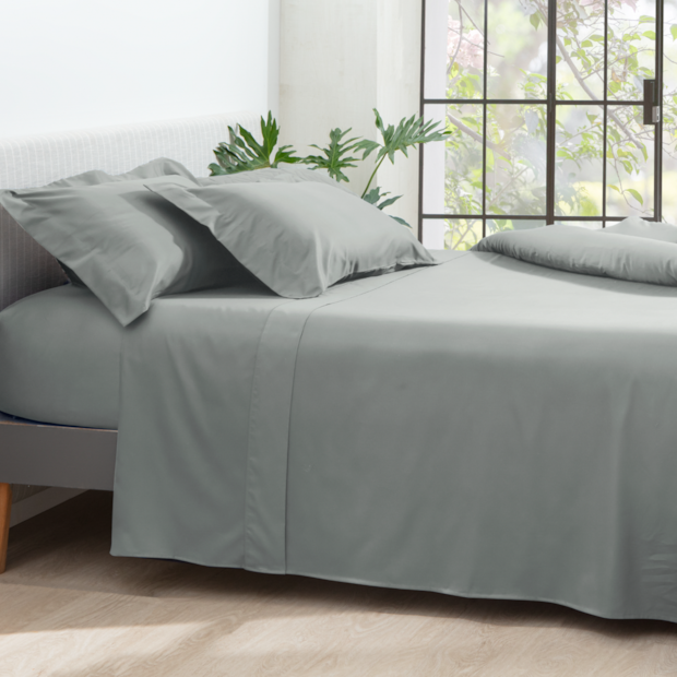 Jogo de Cama Queen Kacyumara Casa K Satinée Tinto 100% Algodão Egípcio Percal 300 Fios (4 Peças)