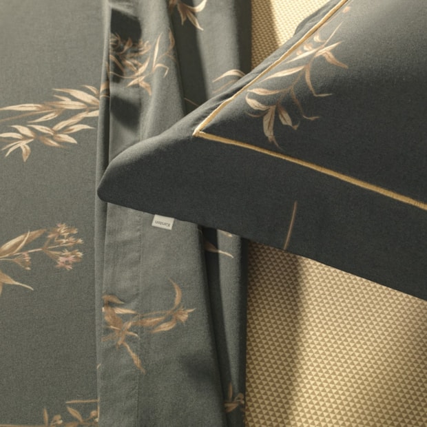 Jogo de Cama Queen Karsten Ávila 100% Algodão Egípcio Fio Penteado Cetim 300 Fios (4 Peças)