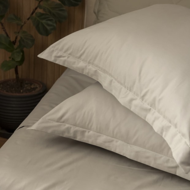 Jogo de Cama Solteiro Karsten Tom 100% Algodão Fio Penteado Percal 200 Fios (3 Peças)