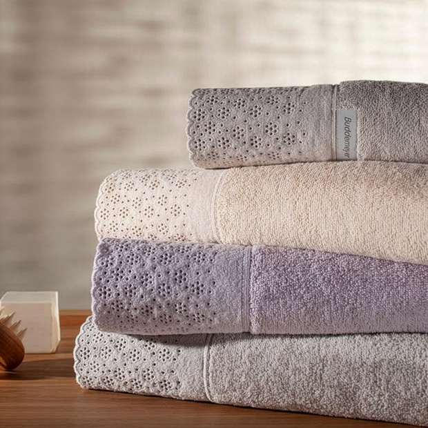 Jogo de Toalhas de Lavabo / Mão Buddemeyer Lovely 100% Algodão c/ Renda Bordada (2 Peças) - Gramatura: 450g/m²