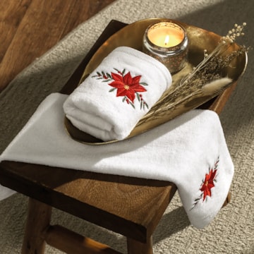 Jogo de Toalhas de Mão / Lavabo Karsten Flor do Natal Bordado Aveludada 100% Algodão (2 Peças)