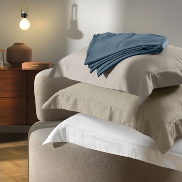 Kit 2 Fronhas Karsten Bossa 100% Algodão Egípcio Cetim 300 Fios com Abas 50cm x 70cm