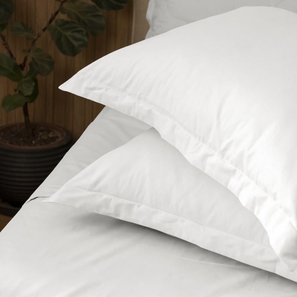 Kit 2 Fronhas Karsten Tom 100% Algodão Percal 200 Fios com Abas 50cm x 70cm