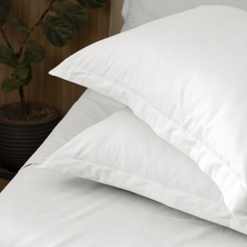 Kit 2 Fronhas Karsten Tom 100% Algodão Percal 200 Fios com Abas 50cm x 70cm