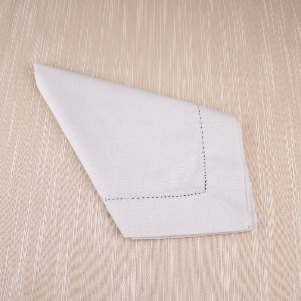 Kit 4 peças Guardanapo de Tecido À Jour Silver Percal 100% Algodão