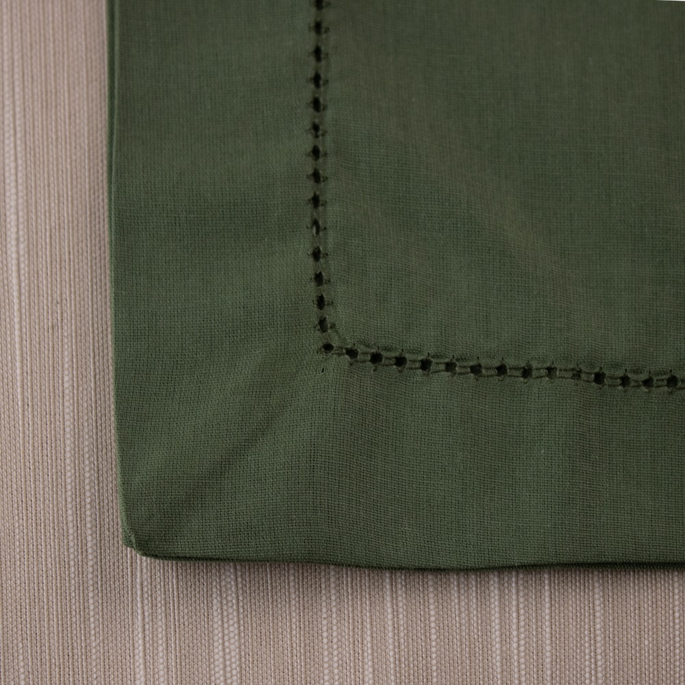 Kit 4 peças Guardanapo de Tecido À Jour Verde Musgo Percal 100% Algodão