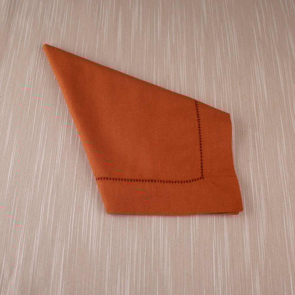 Kit 4 peças Guardanapo de Tecido Casa Argivai À Jour Terracota Percal 100% Algodão 40cm x 40cm