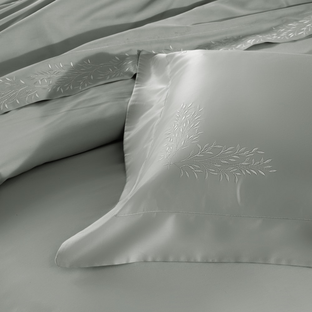 Kit Capa para Edredom Duvet King Size Kacyumara Taiti Bordado 100% Algodão Egípcio Percal 300 Fios c/ Fronhas (3 Peças)