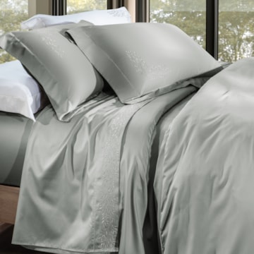 Kit Capa para Edredom Duvet Queen Kacyumara Taiti Bordado 100% Algodão Egípcio Percal 300 Fios c/ Fronhas (3 Peças)