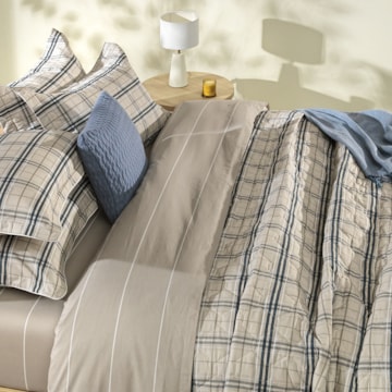 Kit Cobre-Leito Colcha Casal Karsten Hector Dupla Face 100% Algodão Percal 200 Fios C/ Porta Travesseiro (3 Peças)