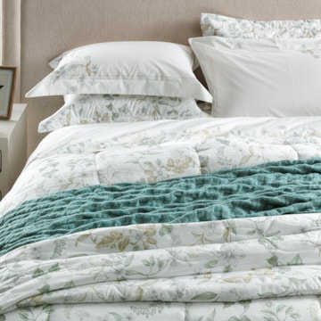 Kit Cobre-Leito Colcha Queen Karsten Adélia Dupla Face 100% Algodão Percal 200 Fios c/ Porta Travesseiro (3 Peças)