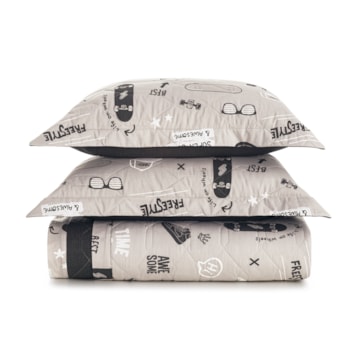 Kit Colcha Casal Infantil Karsten Skate Dupla Face 100% Algodão Percal 200 Fios c/ Porta Travesseiro (3 Peças)