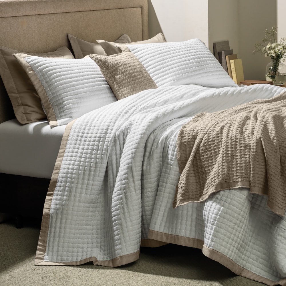 Kit Colcha Cobre-Leito Casal Karsten Amaro c/ Porta Travesseiro (3 Peças)