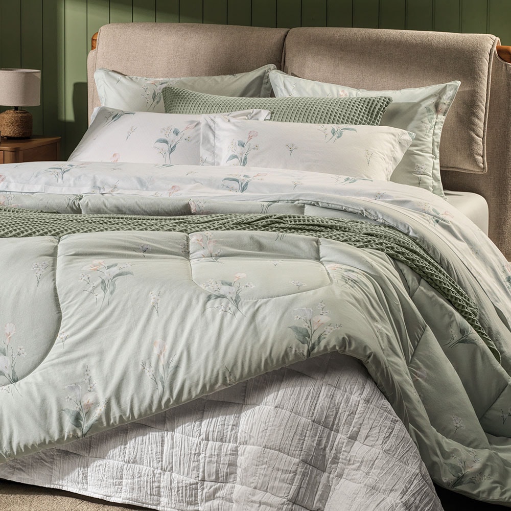 Kit Colcha Cobre-Leito Casal Karsten Lydia Dupla Face 100% Algodão Percal 200 Fios c/ Porta Travesseiro (3 Peças)