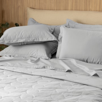 Kit Colcha Cobre-Leito Casal Karsten Tom 100% Algodão Percal 200 Fios c/ Porta Travesseiro (3 Peças)