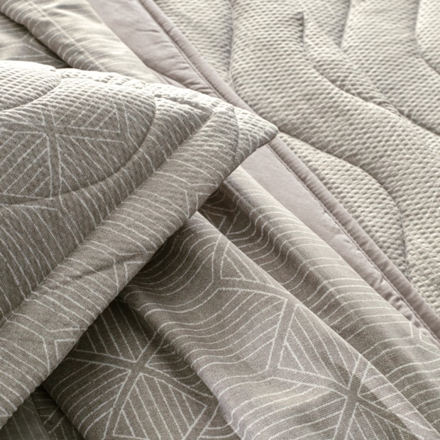 Kit Colcha Cobre-Leito King Size Altenburg Reflexo Dupla Face Toque Acetinado (3 Peças)