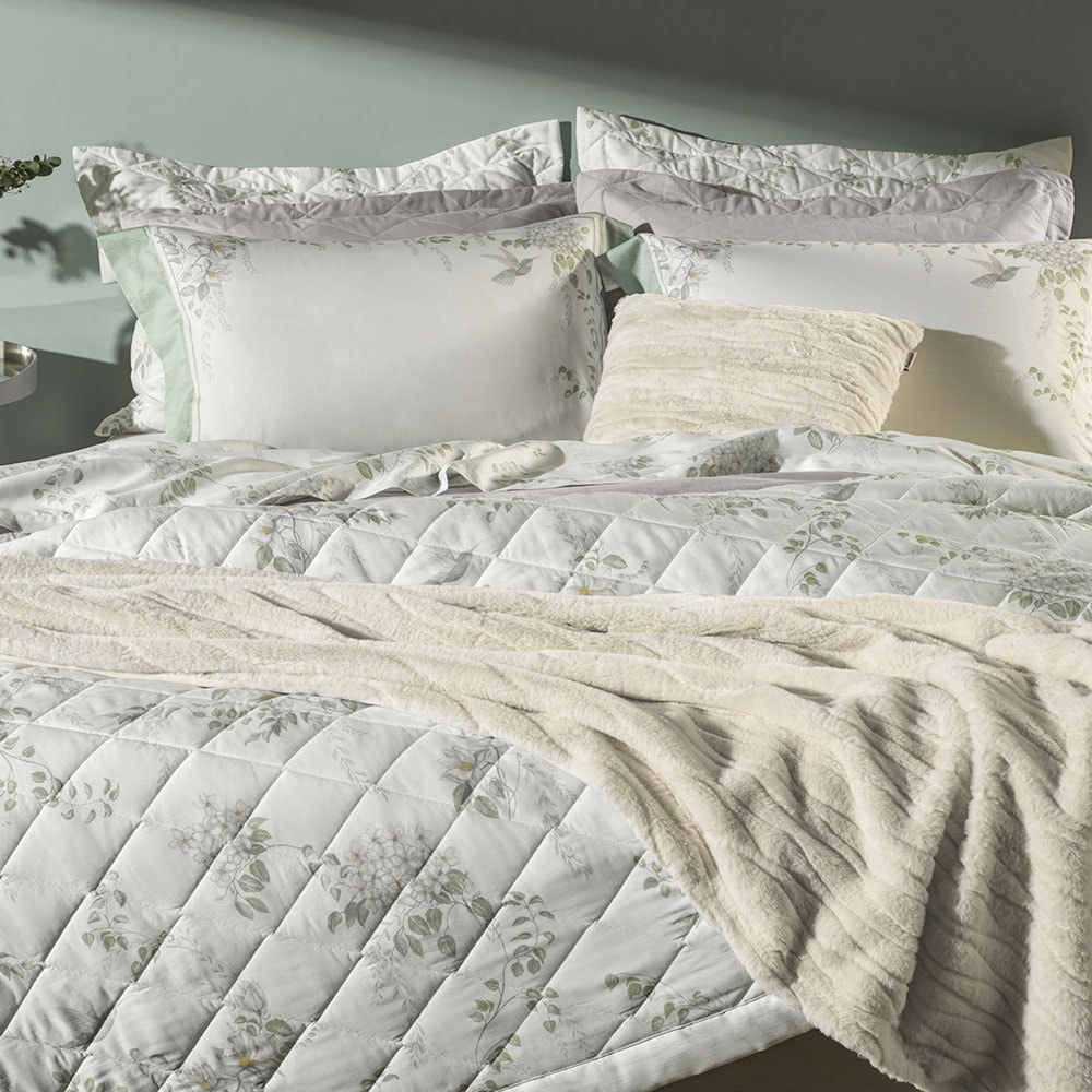 Kit Colcha Cobre-Leito King Size Karsten Laura Dupla Face 100% Algodão Egípcio Cetim 300 Fios c/ Porta Travesseiro (3 Pe