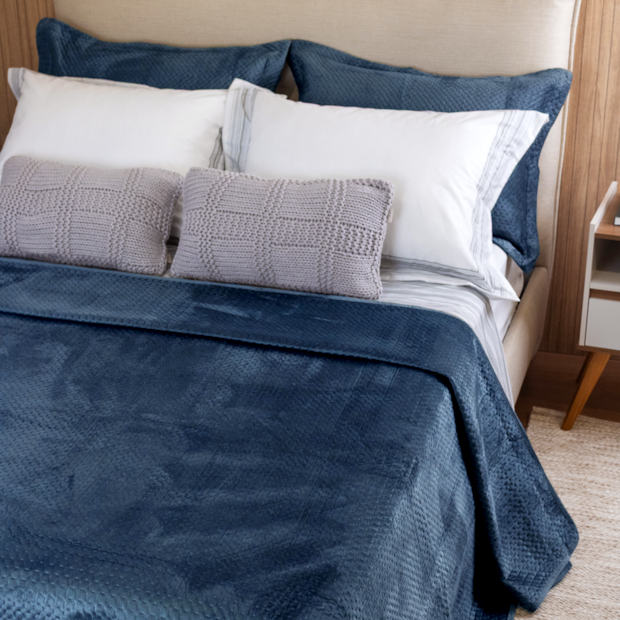 Kit Colcha Cobre-Leito Solteiro Estocolmo Aveludada c/ Porta Travesseiro (2 Peças)