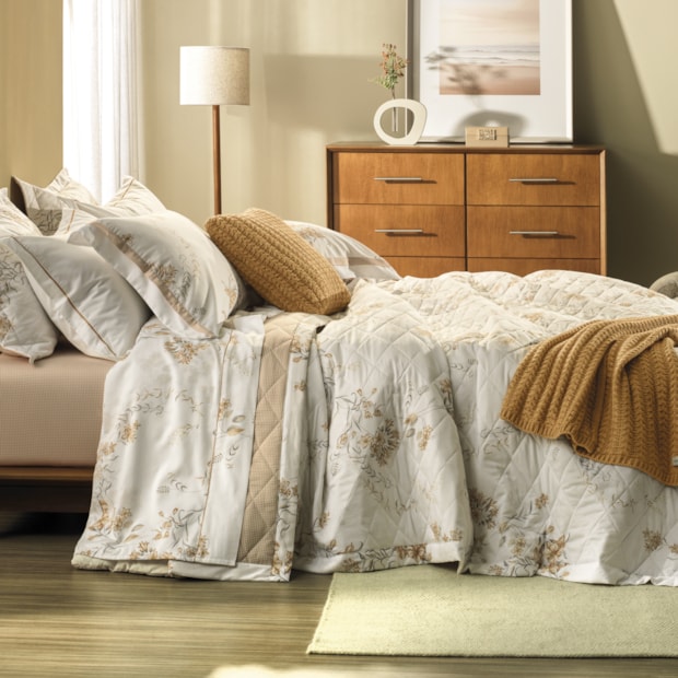 Kit Colcha King Size Karsten Dalila Dupla Face 100% Algodão Egípcio Cetim 300 Fios c/ Porta Travesseiro (3 Peças)