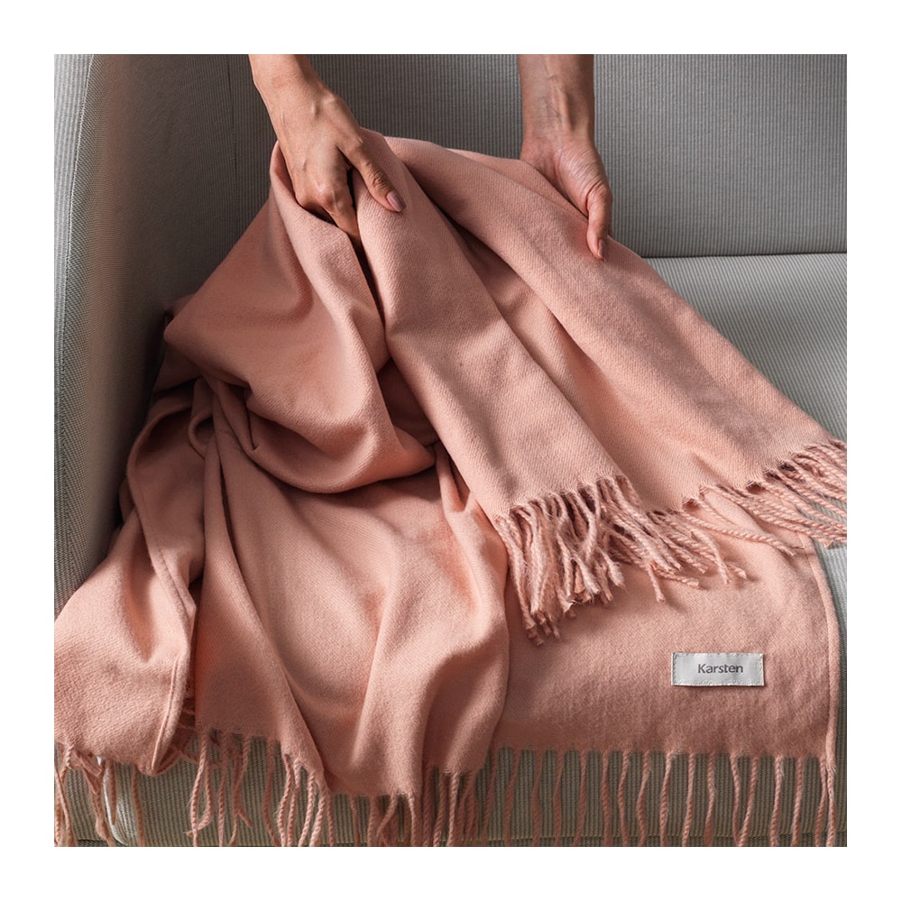 Manta Decorativa Karsten Luma com Franjas 1,20m x 1,75m