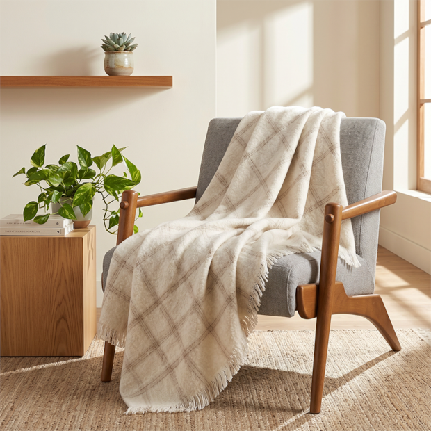 Manta Para Sofá Dohler Ragnar Flanelada Efeito Lã c/ Franjas 1,50m x 1,20m