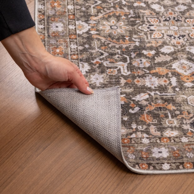 Tapete Gaudi Clássico Aveludado Antiderrapante 1,00m x 1,40m