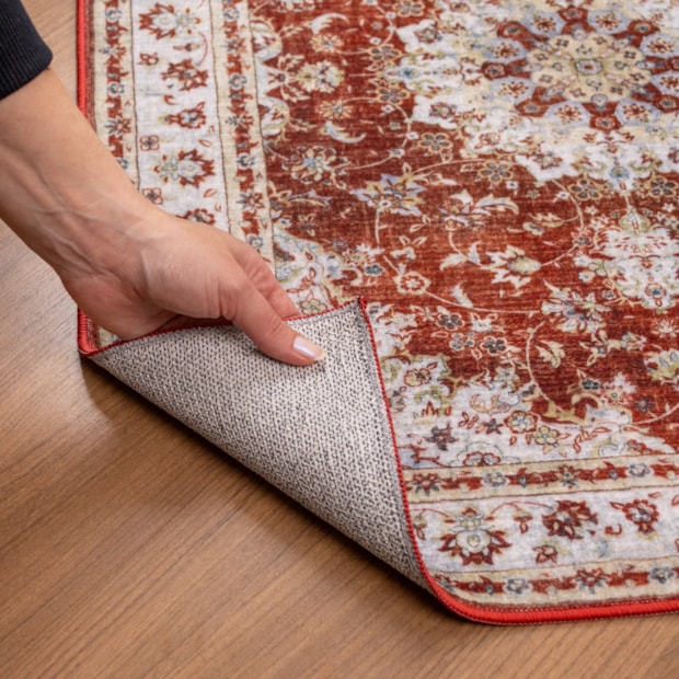 Tapete para Sala Gaudi Clássico Aveludado Antiderrapante 1,40m x 2,00m