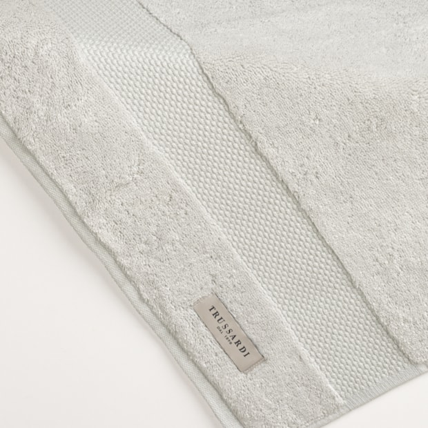 Toalha Banhão Trussardi Lussure 100% Algodão Fio Penteado - Gramatura: 700g/m²
