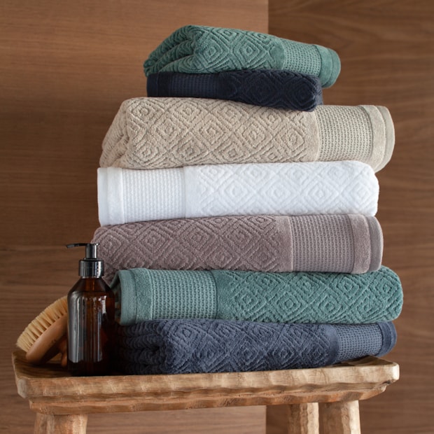 Toalha de Banho Buddemeyer Kyoto Jacquard Aveludada 100% Algodão - Gramatura: 420 g/m²