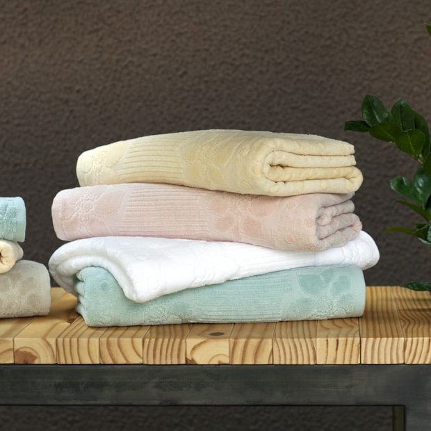 Toalha de Banho Buddemeyer Lollipop Jacquard Aveludada 100% Algodão - Gramatura: 440 g/m²