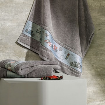 Toalha de Banho Infantil Karsten Corrida - Gramatura: 380g/m²