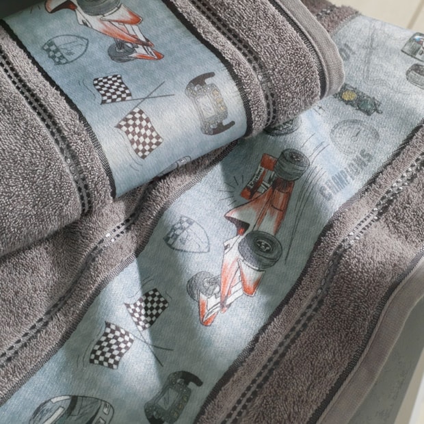 Toalha de Banho Infantil Karsten Corrida - Gramatura: 380g/m²